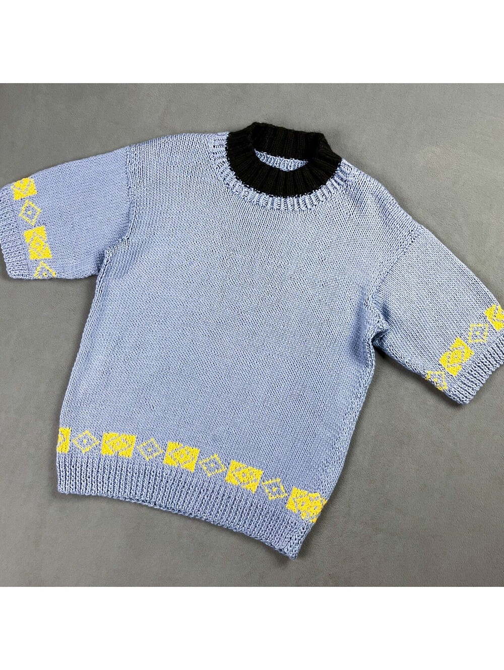 Retro Knit Sweater, Short Sleeve Hand Knitted Blue Pullover with Yellow Pattern